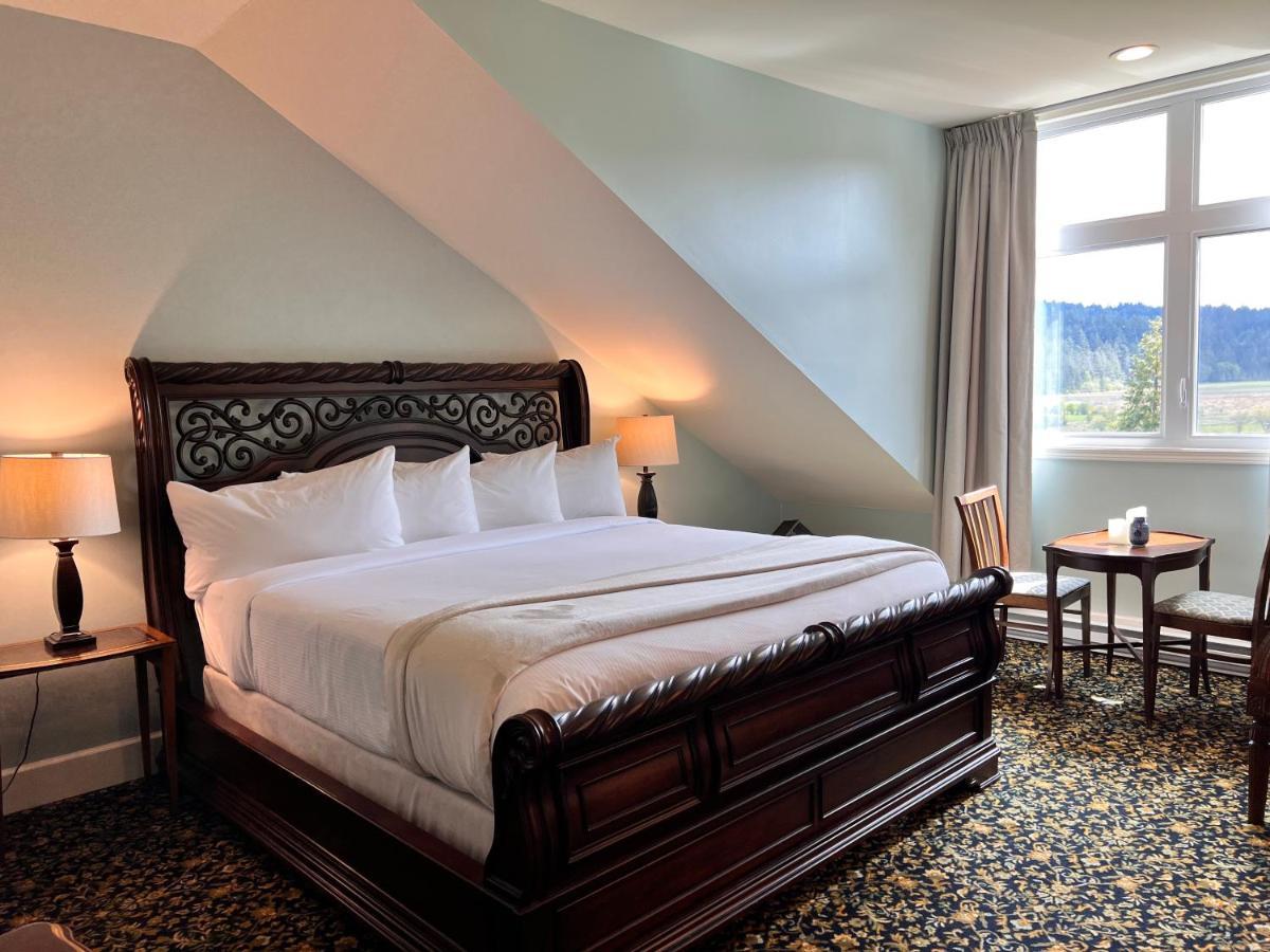 فندق Woodstone Manor Inc. Sturdies Bay المظهر الخارجي الصورة