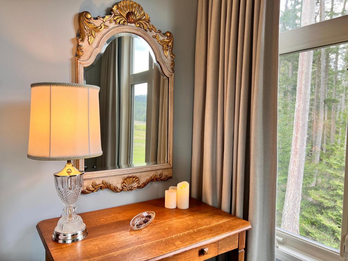فندق Woodstone Manor Inc. Sturdies Bay المظهر الخارجي الصورة