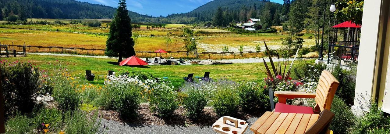 فندق Woodstone Manor Inc. Sturdies Bay المظهر الخارجي الصورة